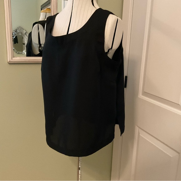 BLACK SLEEVELESS BLOUSE WITH KEY HOLES, SIZE: L - Picture 2 of 8